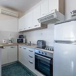 Apartmán Charmantes Mit Privatem Balkon, Klima, Grill, Wifi, Nur Wenige Minuten Zum *
