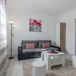 Charmantes Mit Privatem Balkon, Klima, Grill, Wifi, Nur Wenige Minuten Zum Apartamento *